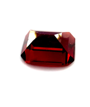 3.14 ct Octagonal Red Rhodolite Garnet