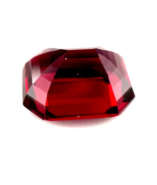 6.67 ct Octagonal Red Rhodolite Garnet