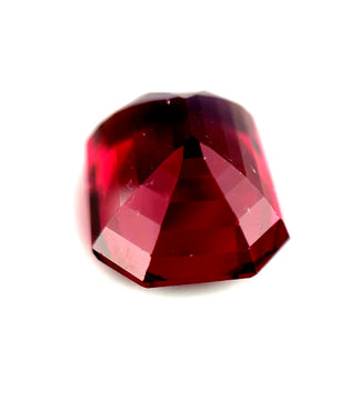 6.67 ct Octagonal Red Rhodolite Garnet