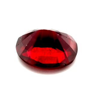 5.47 ct Oval Red Rhodolite Garnet