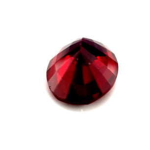 5.47 ct Oval Red Rhodolite Garnet