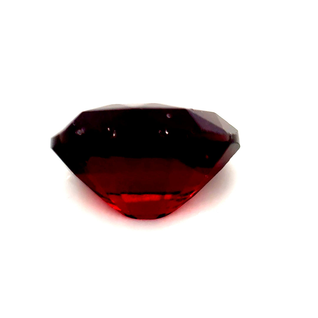 5.47 ct Oval Red Rhodolite Garnet