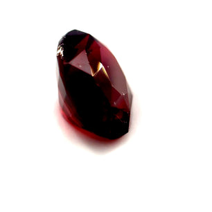5.47 ct Oval Red Rhodolite Garnet