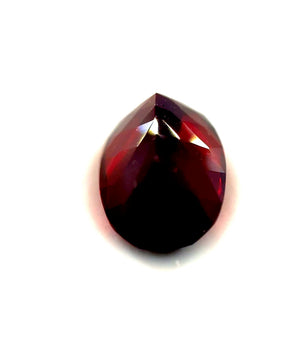 3.35 ct Oval Red Rhodolite Garnet
