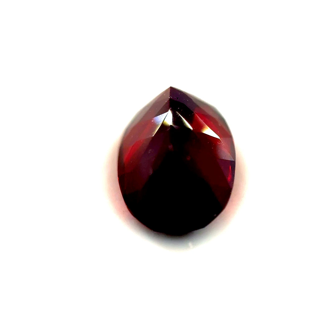 3.35 ct Oval Red Rhodolite Garnet