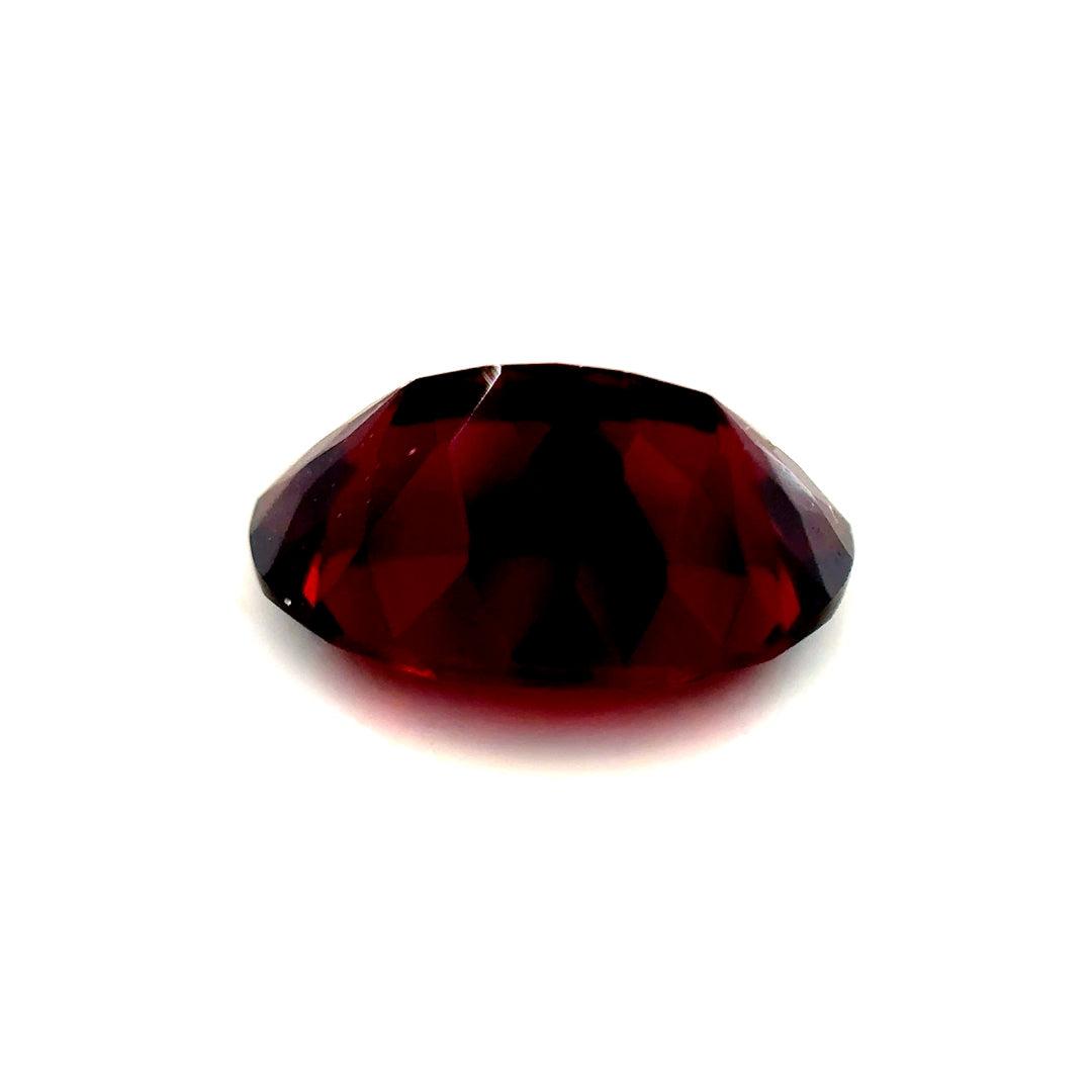 3.35 ct Oval Red Rhodolite Garnet