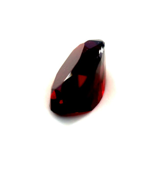 3.35 ct Oval Red Rhodolite Garnet
