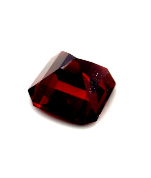 3.72 ct Octagonal Red Rhodolite Garnet