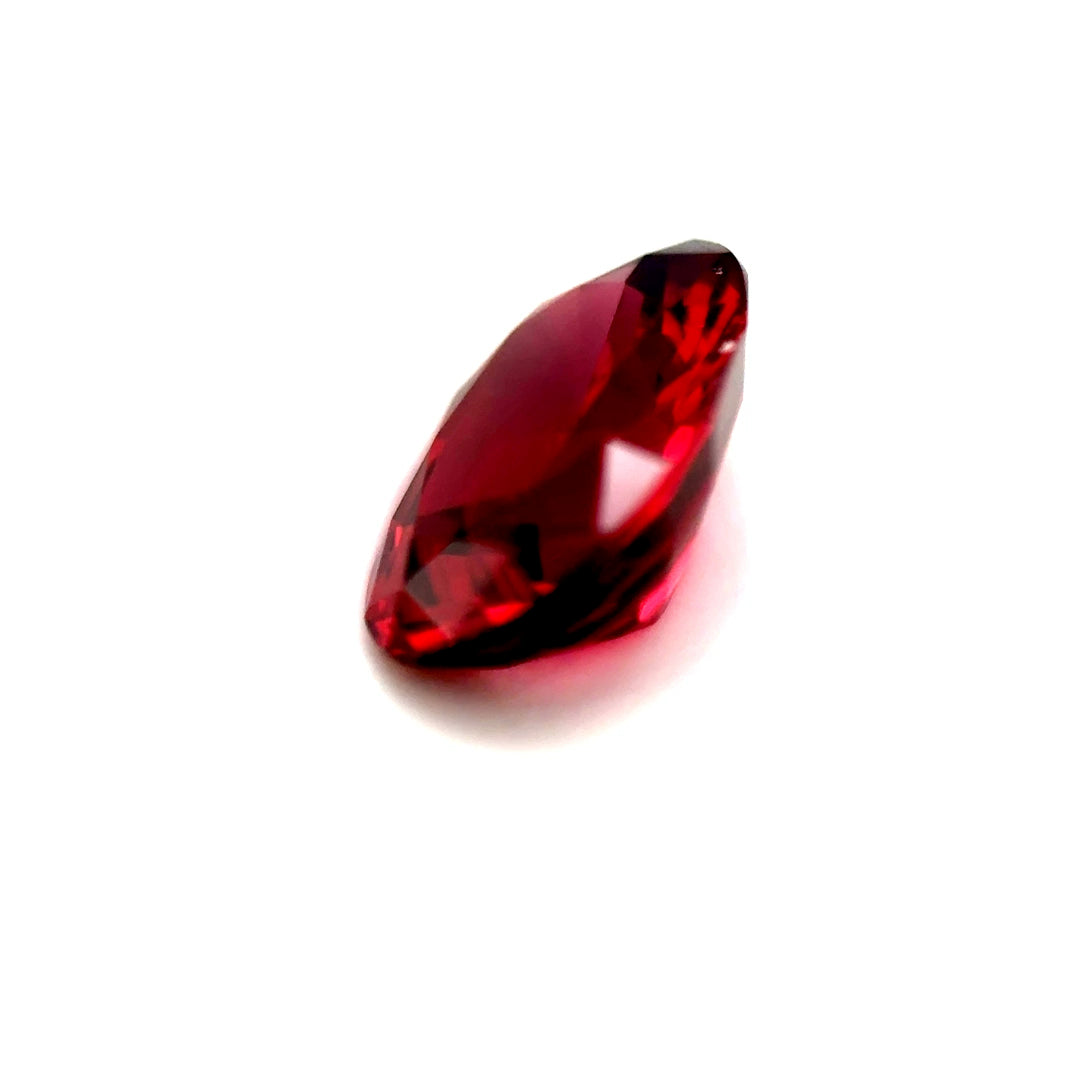 3.09 ct Oval Purplish-Red Rhodolite Garnet