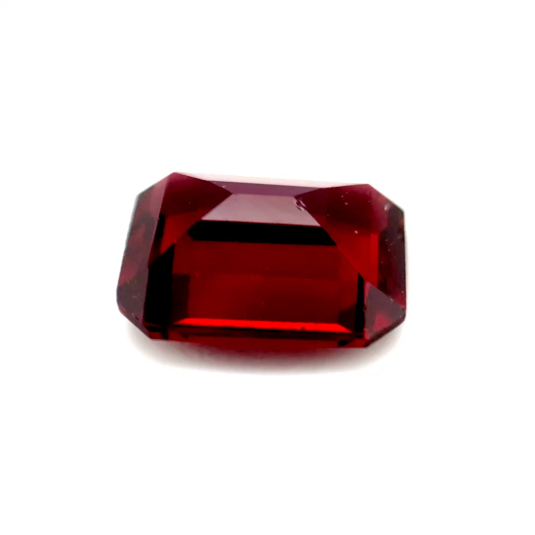 3.90 ct Octagonal Red Rhodolite Garnet