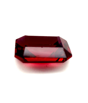3.90 ct Octagonal Red Rhodolite Garnet