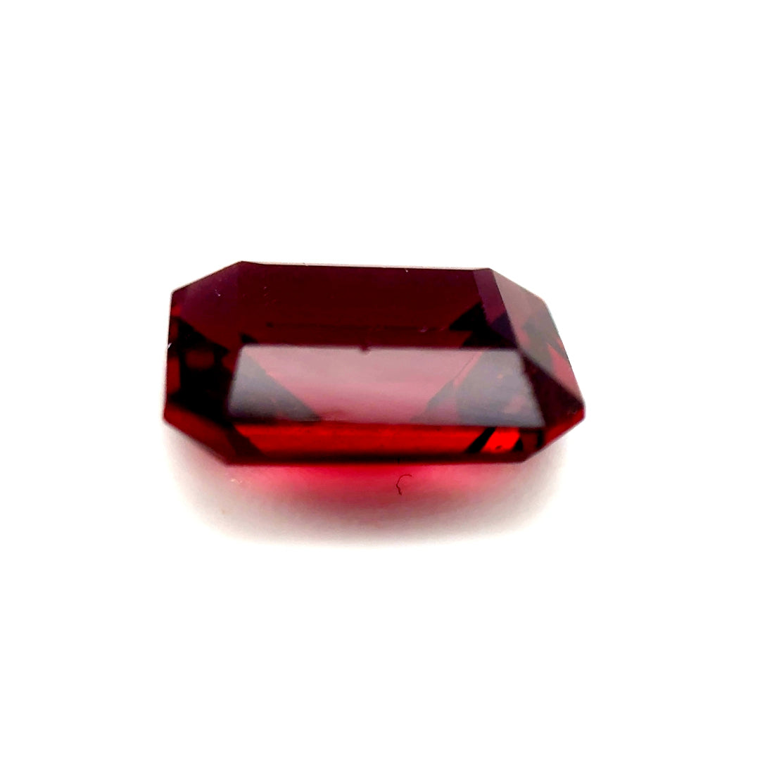 3.90 ct Octagonal Red Rhodolite Garnet
