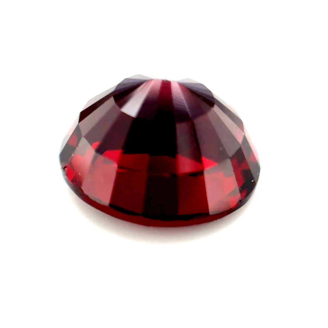 7.98 ct Oval Red Rhodolite Garnet