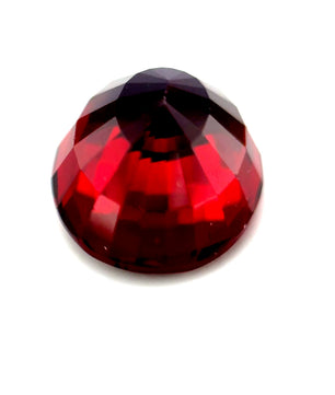 7.98 ct Oval Red Rhodolite Garnet