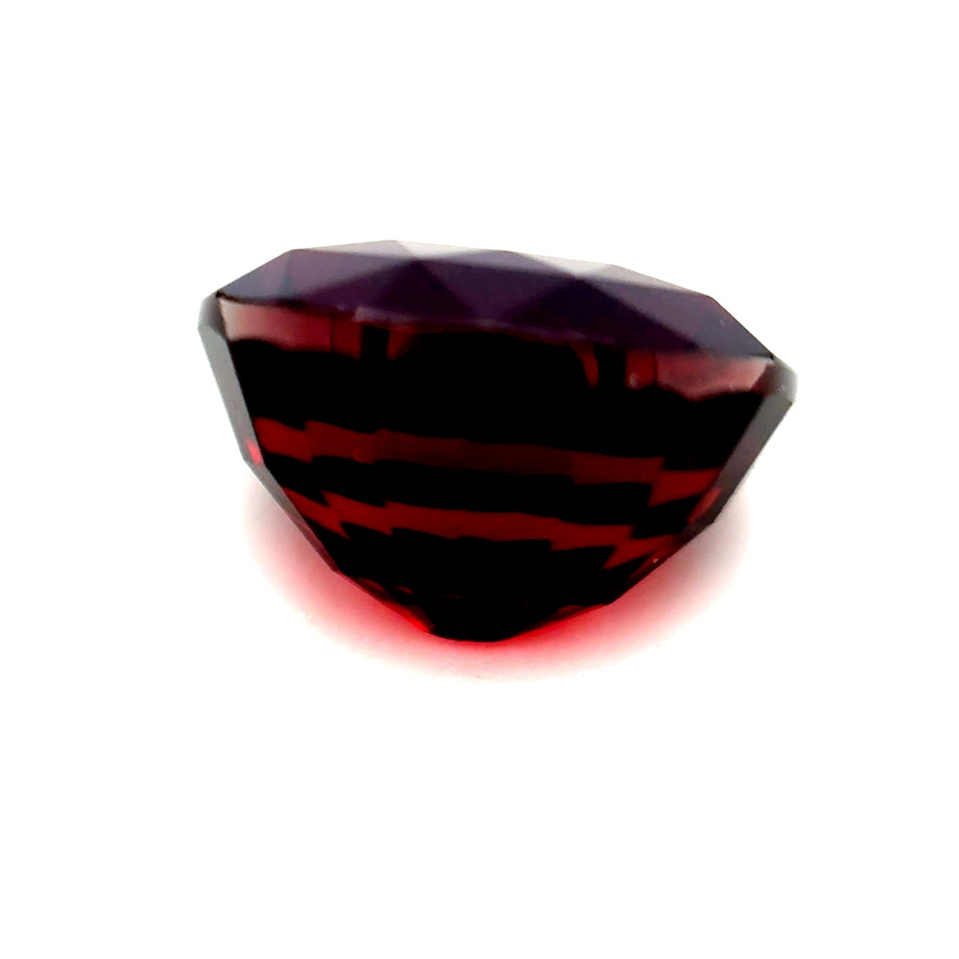 7.98 ct Oval Red Rhodolite Garnet
