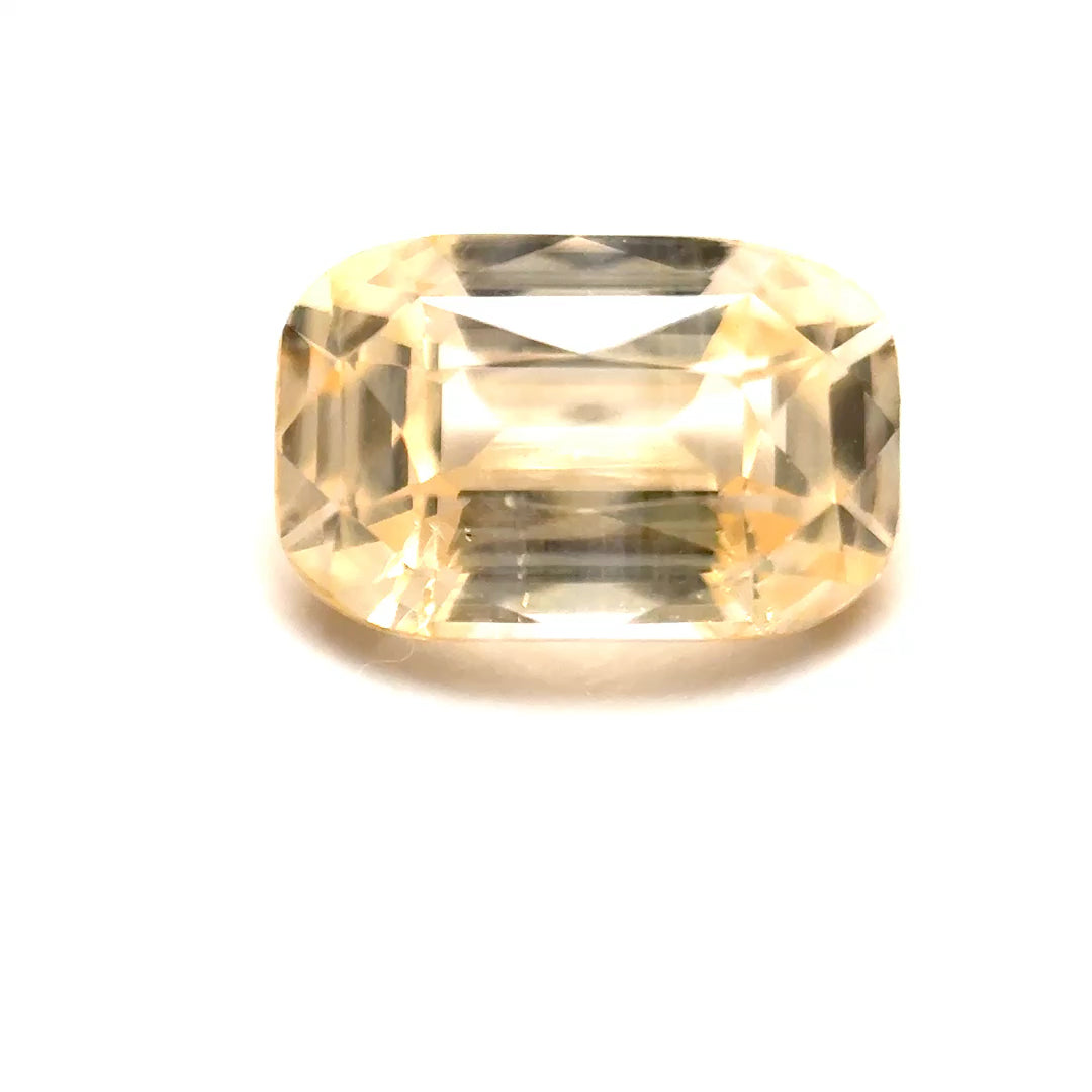 2.60 ct Oval Yellow Sapphire