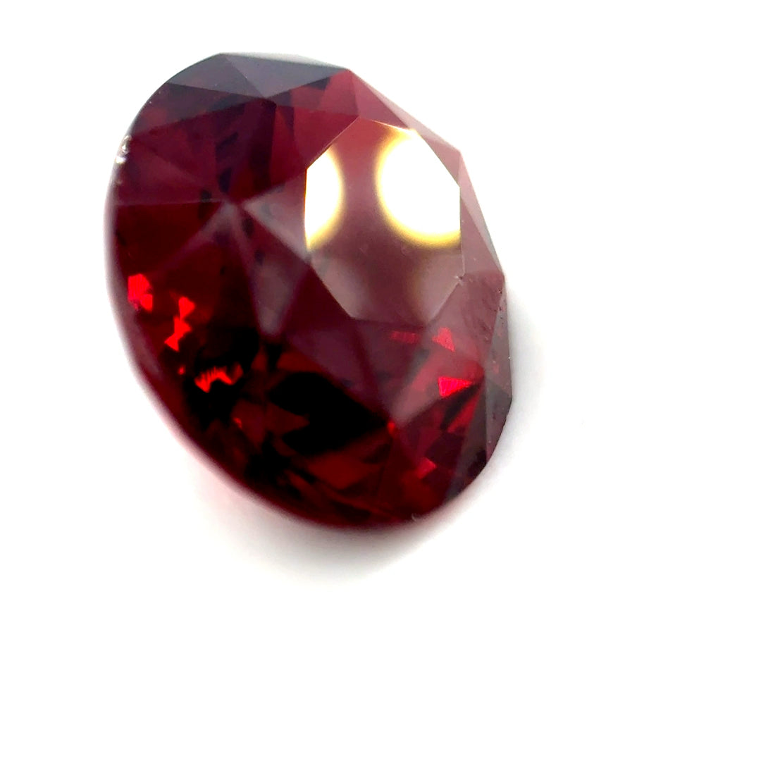7.71 ct Oval Red Rhodolite Garnet