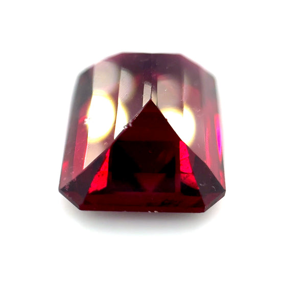 7.67 ct Octagonal Red Rhodolite
