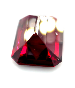 7.67 ct Octagonal Red Rhodolite