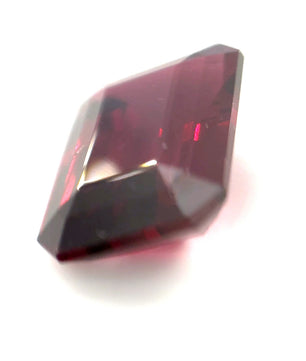 7.67 ct Octagonal Red Rhodolite