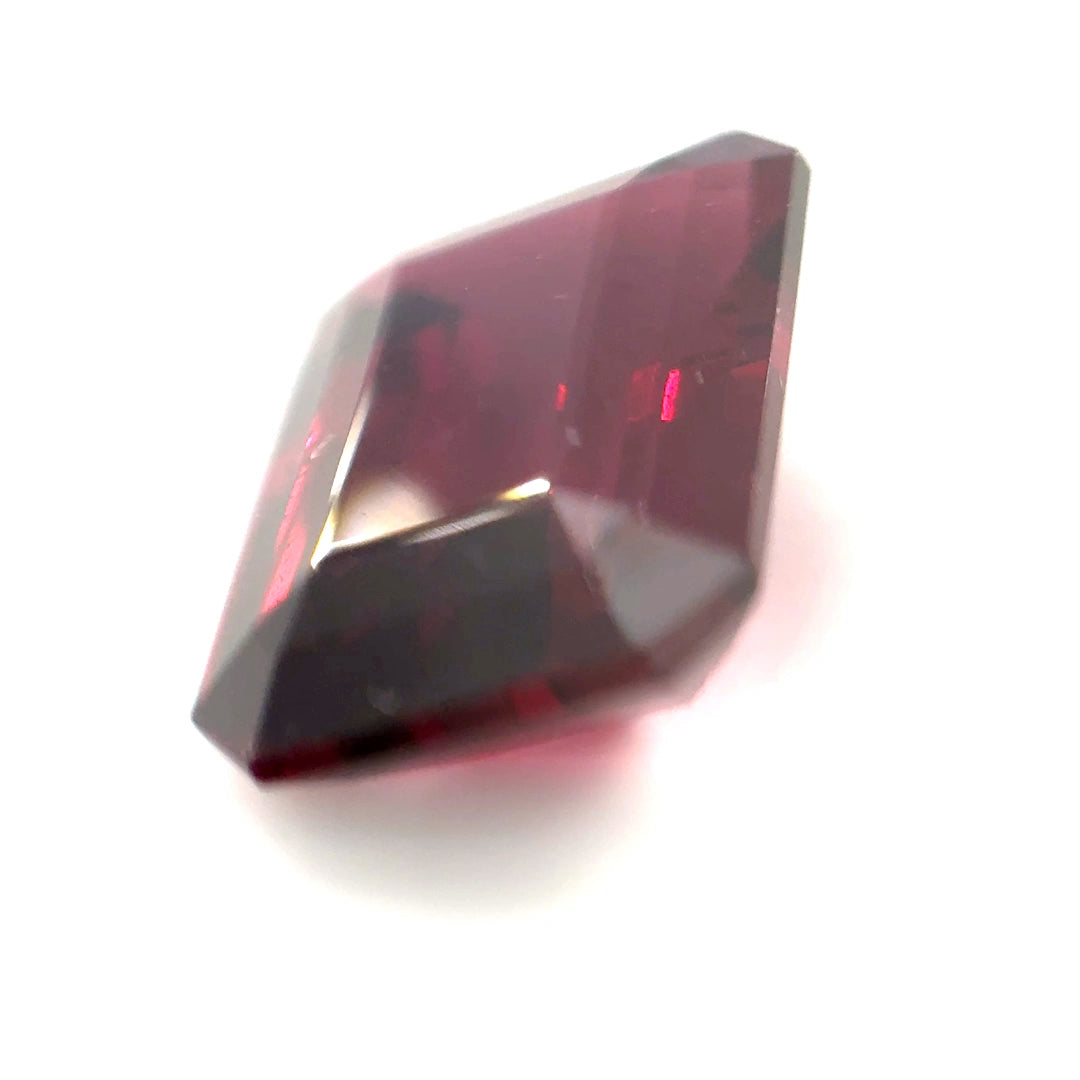 7.67 ct Octagonal Red Rhodolite