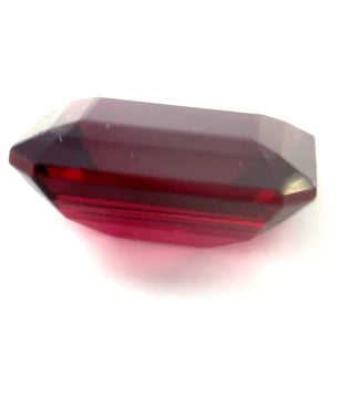 7.67 ct Octagonal Red Rhodolite
