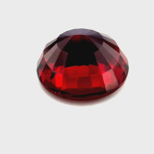 7.98 ct Oval Red Rhodolite Garnet