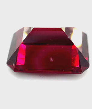 7.67 ct Octagonal Red Rhodolite