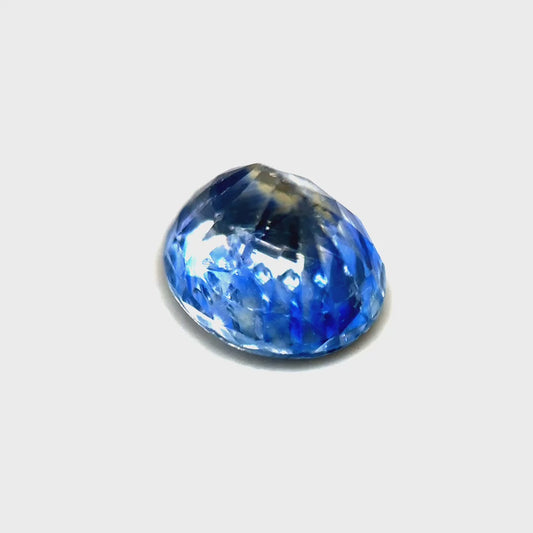 1.50 ct Oval Blue and Yellow Bicolour Sapphire