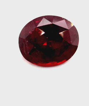 5.47 ct Oval Red Rhodolite Garnet
