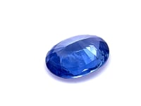 Medium blue Oval Sapphire 1.67 CT