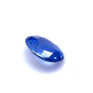 Medium blue Oval Sapphire 1.67 CT